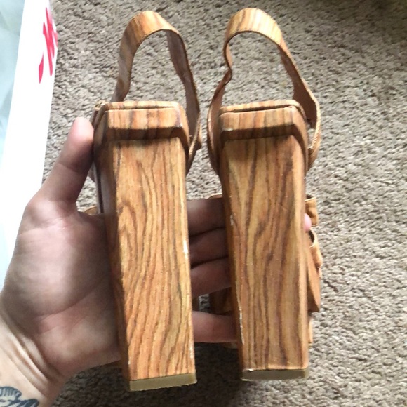 Jeffrey Campbell Eva-B sz 9 - Picture 3 of 4